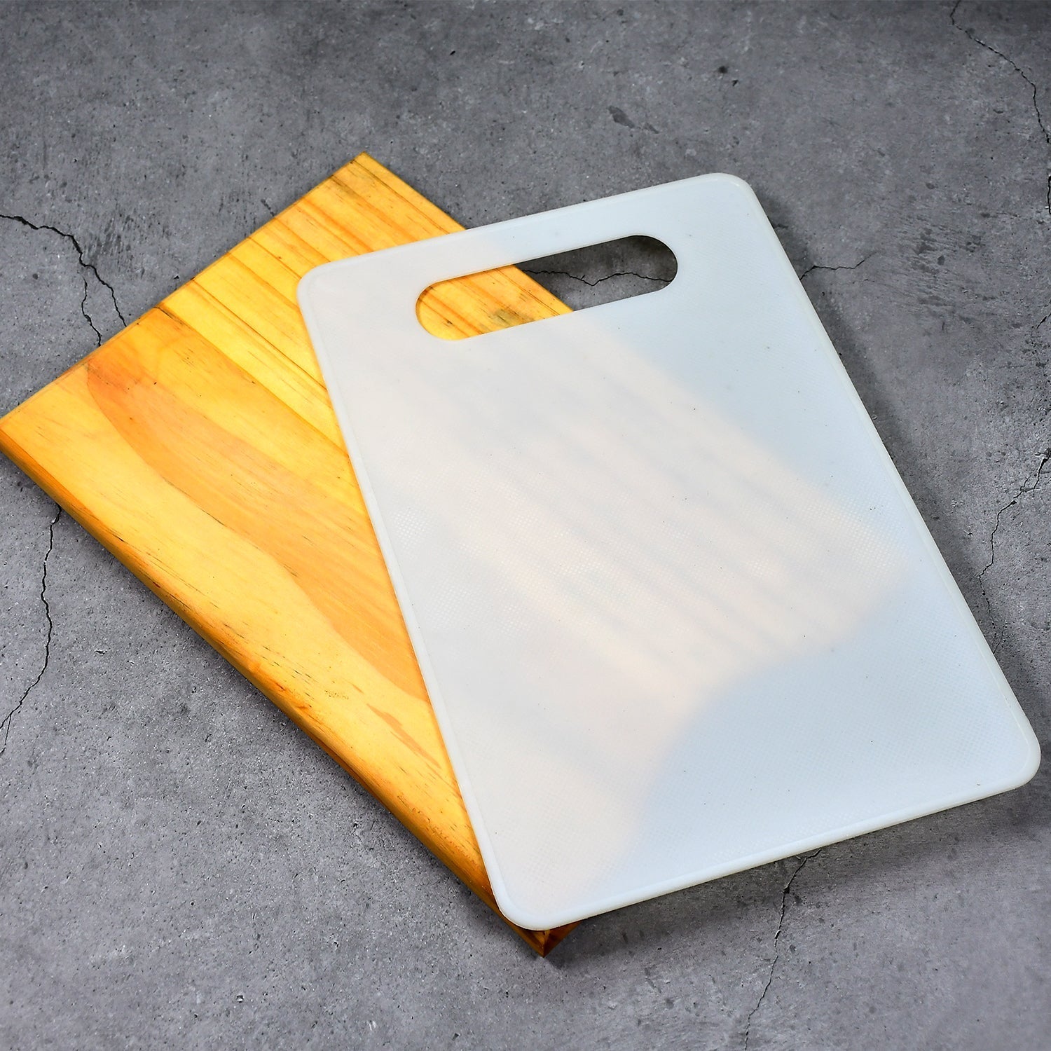 2986 White Thick/Long Lasting BPA Free Kitchen Chopping Boards Cutting Board Plastic with Handle for Regular Use. DeoDap