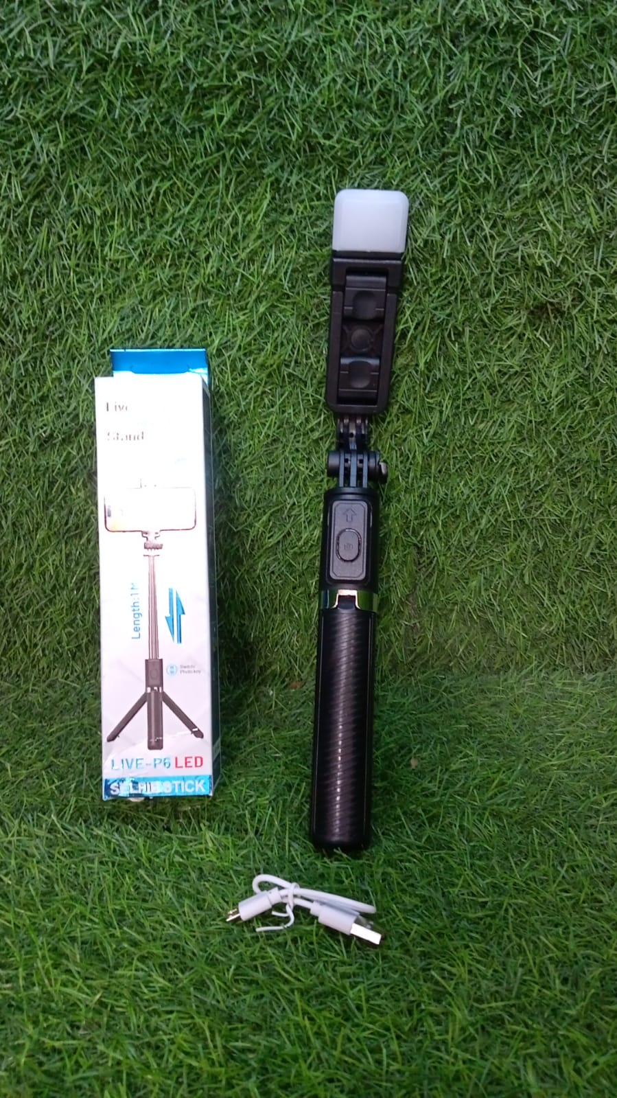 6400 Bluetooth Selfie Stick, Portable Phone Tripod Stand for Mobile.